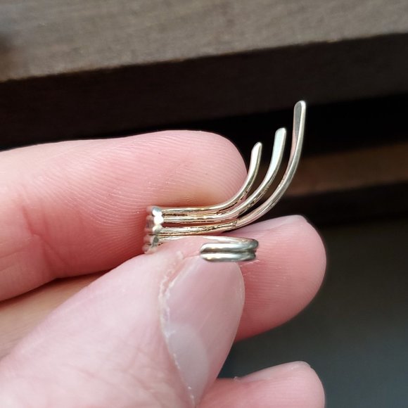 Size 0.25 925 Sterling Silver Beautiful Baby Ring - Picture 3 of 6